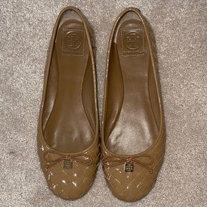 Tory Burch Prescott Sand Woven Patent Leather Flats